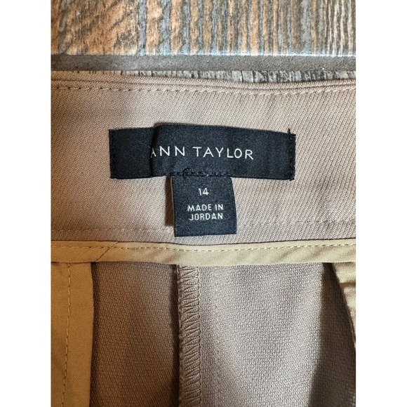 Ann Taylor Womens Size 14 Cropped Wide Leg Khaki Tan Casual‎ Pants - Picture 2 of 8
